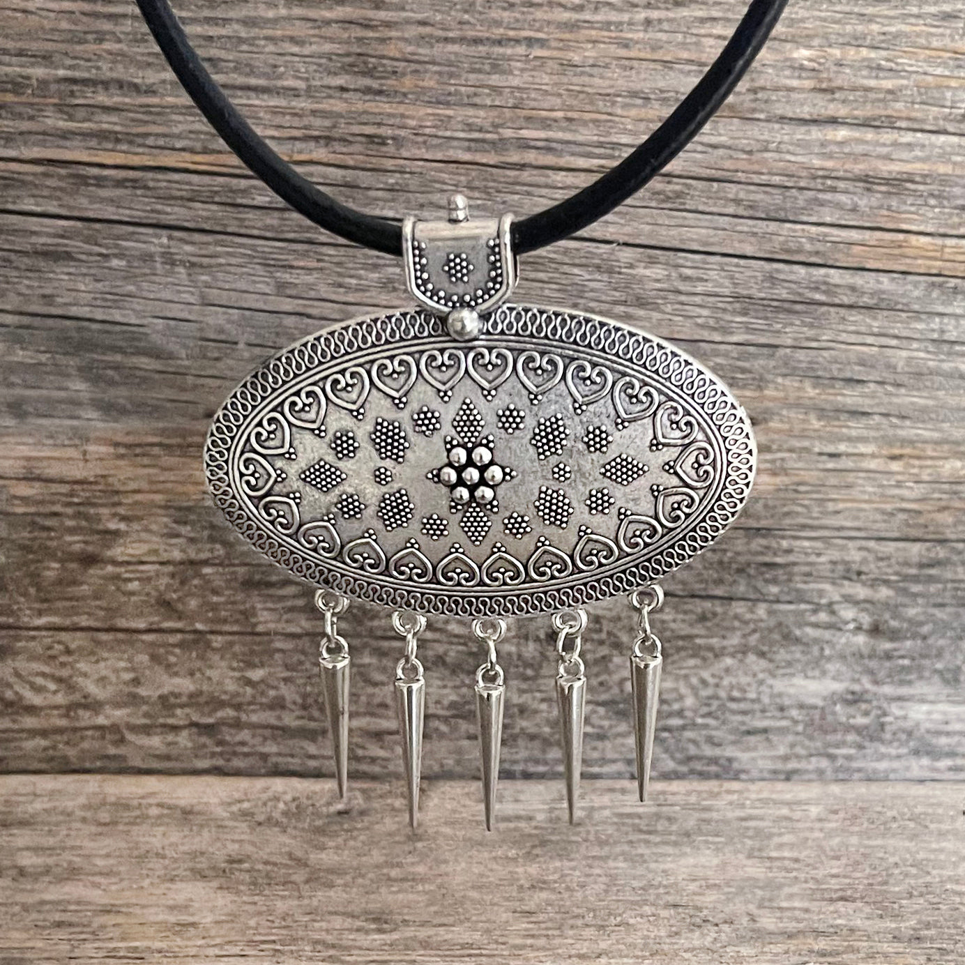 MADE TO ORDER - Oval Tibetan Pendant Leather Short Necklace