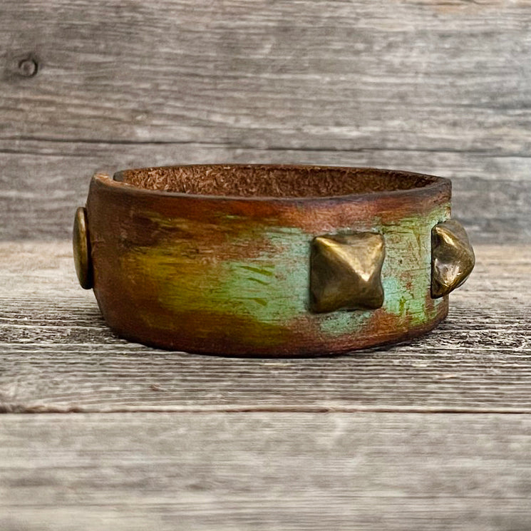 MADE TO ORDER - Genuine Leather Bracelet with Pyramid Rivets