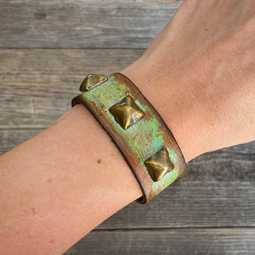 MADE TO ORDER - Genuine Leather Bracelet with Pyramid Rivets