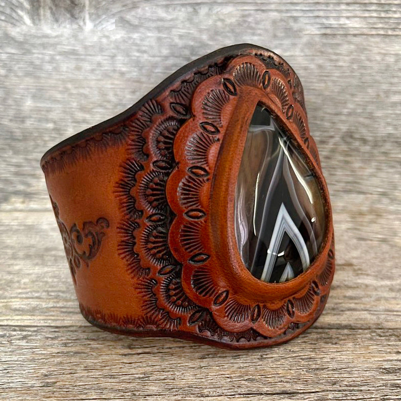 One of a Kind Leather Bracelet with Drop-shaped Banded Agate Stone II