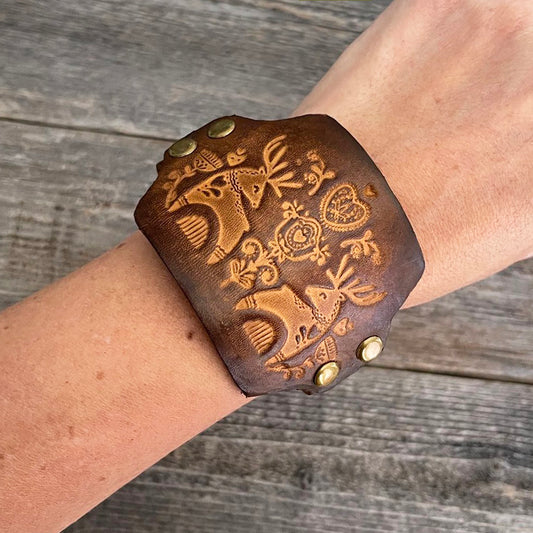 MADE TO ORDER - Genuine Leather Bracelet with Tooled Deer Design