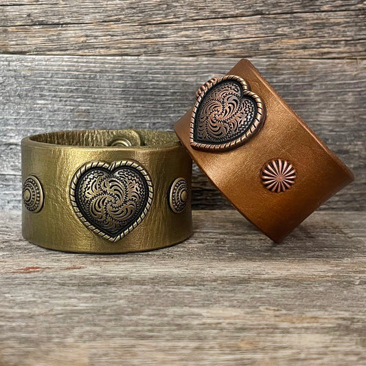 MADE TO ORDER - Genuine Metallic Leather Bracelet With Heart Concho