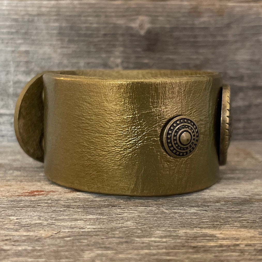 MADE TO ORDER - Genuine Metallic Leather Bracelet With Heart Concho