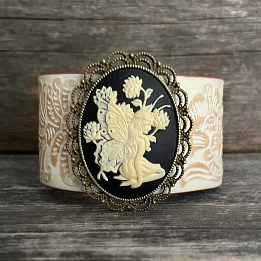 Genuine leather with cameo angel concho bracelet