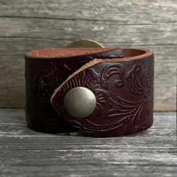 Genuine leather with cameo dragonfly concho bracelet