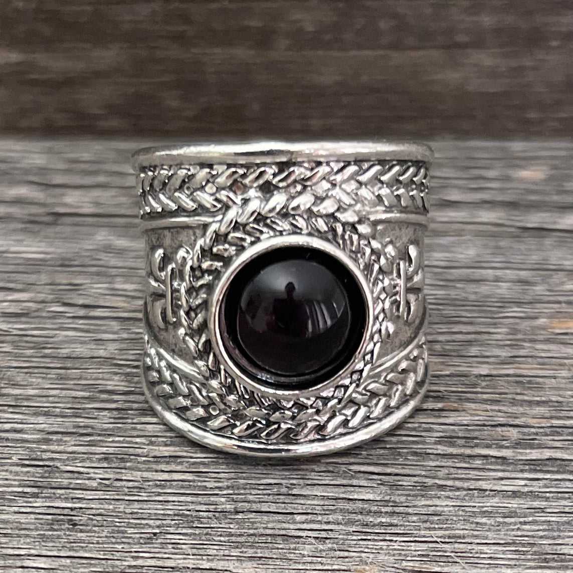 Black onyx open ring