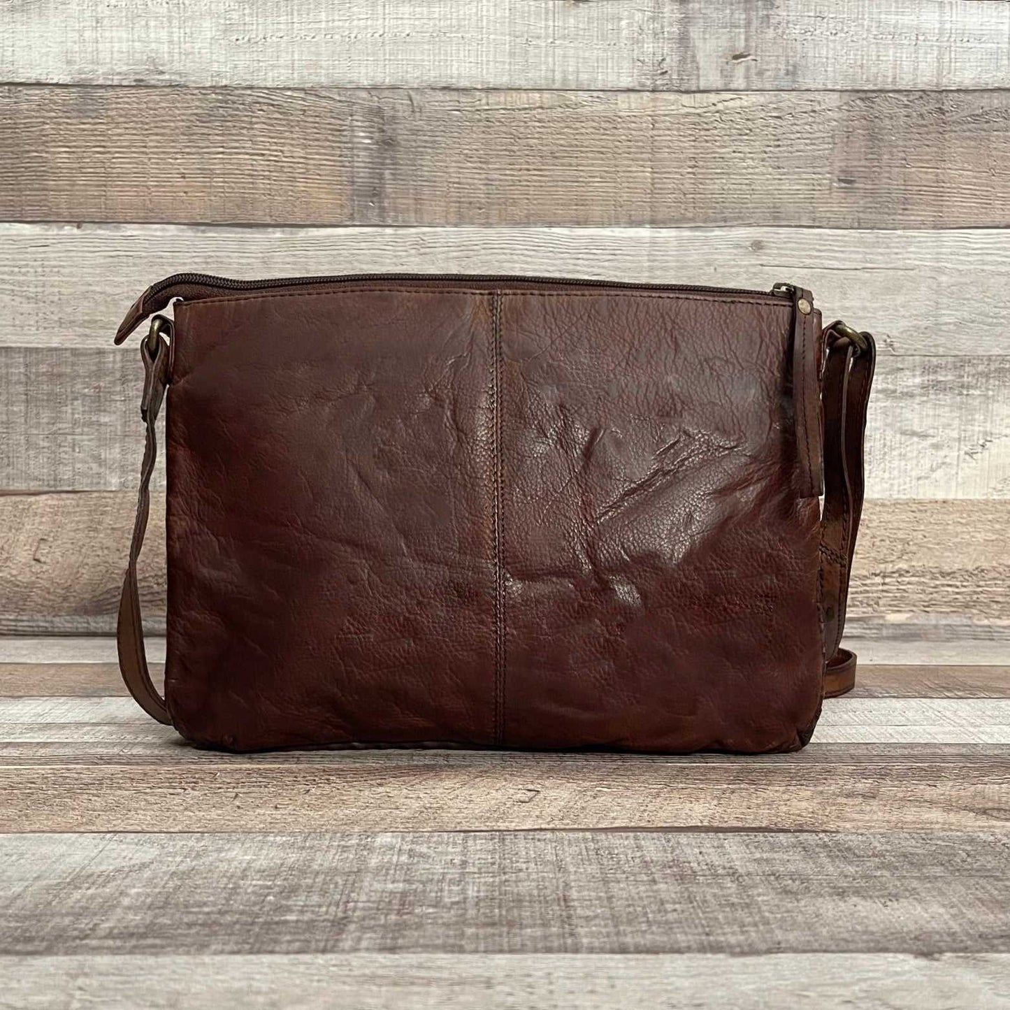 “VINTAGE SOUL III” Genuine Soft Leather Crossbody Bag With Vintage Accents